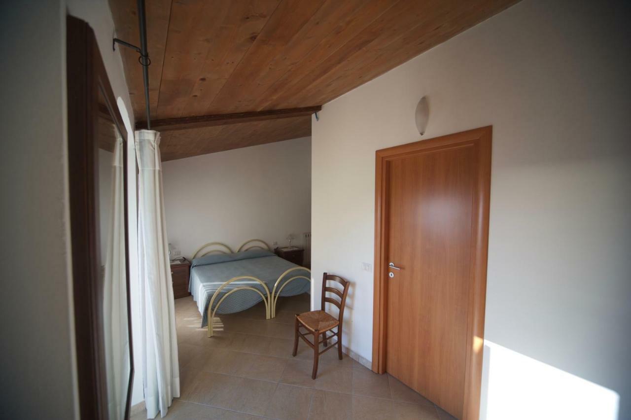 Bed and Breakfast Al Vecchio Convento Mare E Monti Ortonovo Exterior foto